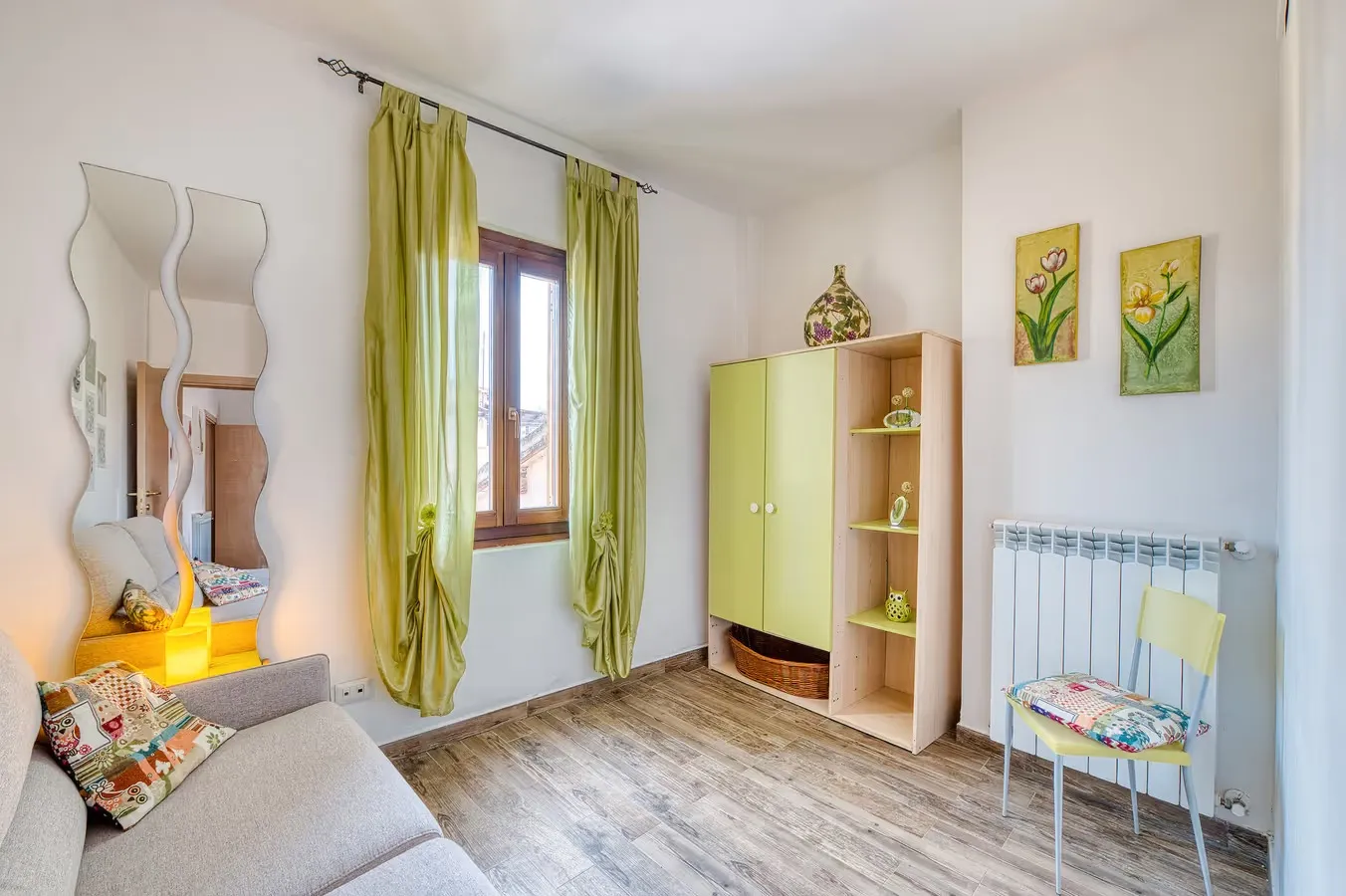 appartamento-divano-etto-vacanze-foligno