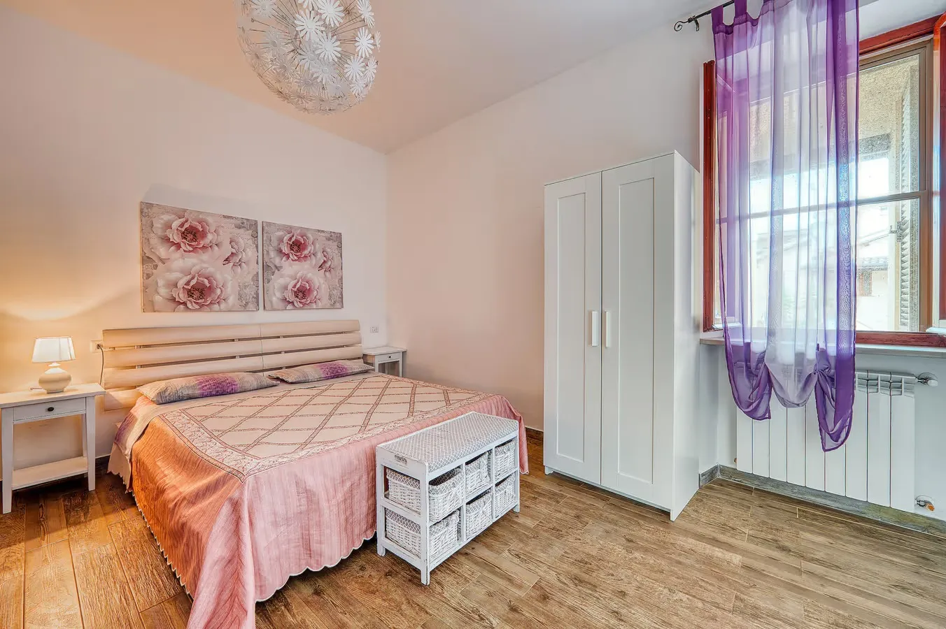 appartamento-vacanze-foligno-camera-rosa